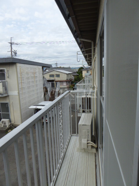 13/18 バルコニー
