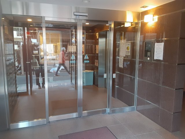 25/30 エントランス