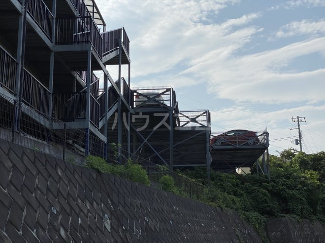 28/30 駐車場