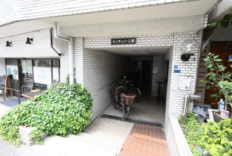 2/3 エントランス