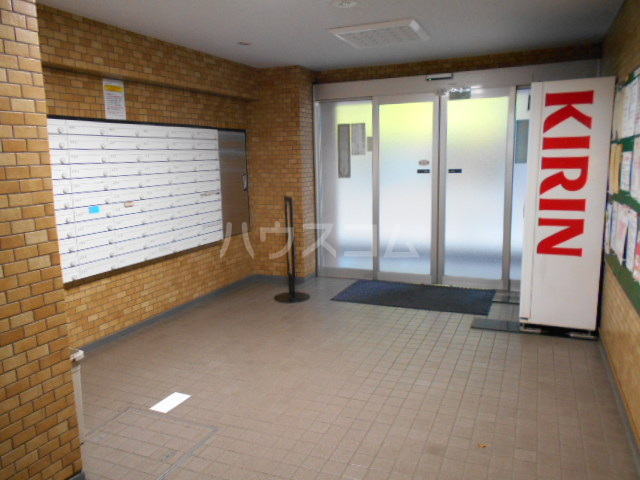 19/19 エントランス