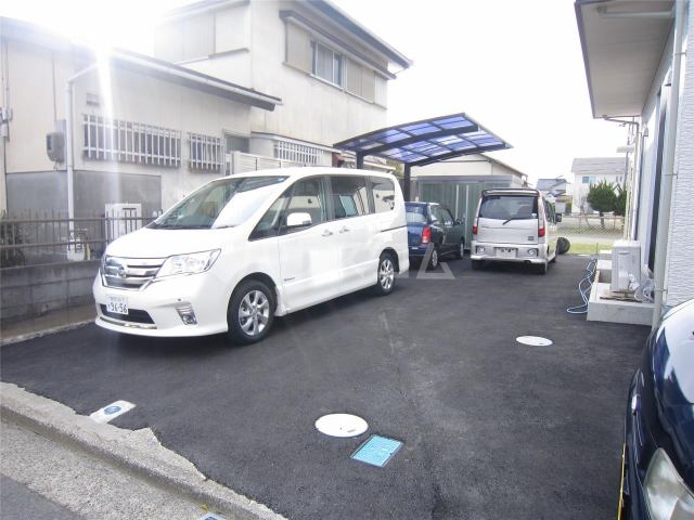 18/19 駐車場