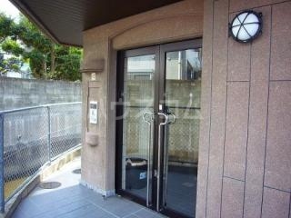 14/19 エントランス