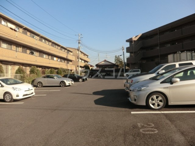 2/8 駐車場
