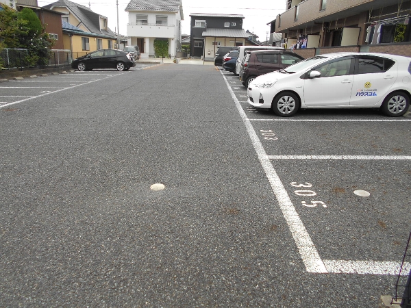 21/29 駐車場