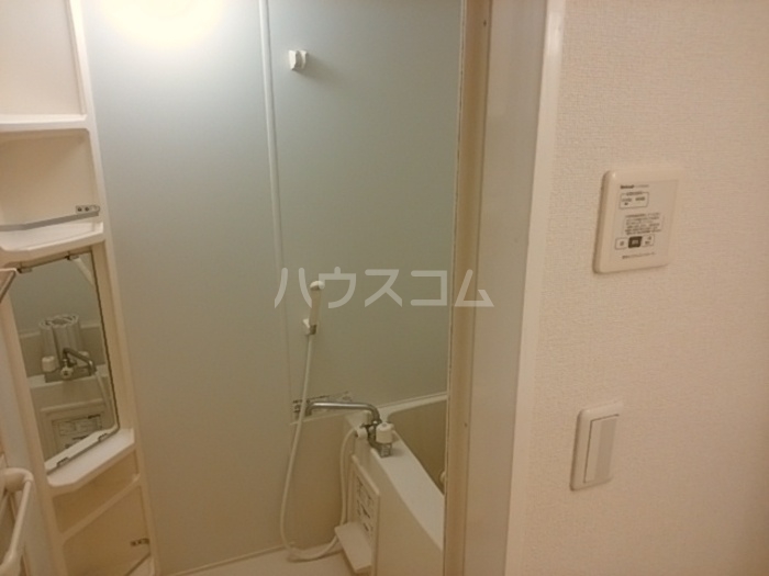 15/30 浴室