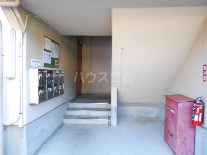 19/29 エントランス