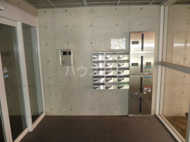 20/22 エントランス