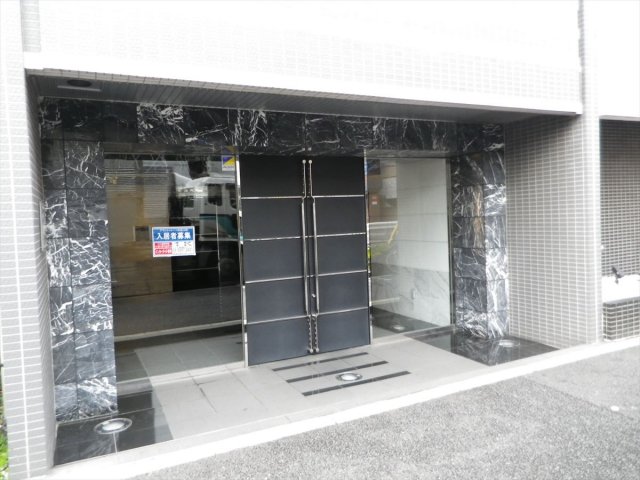 4/8 エントランス