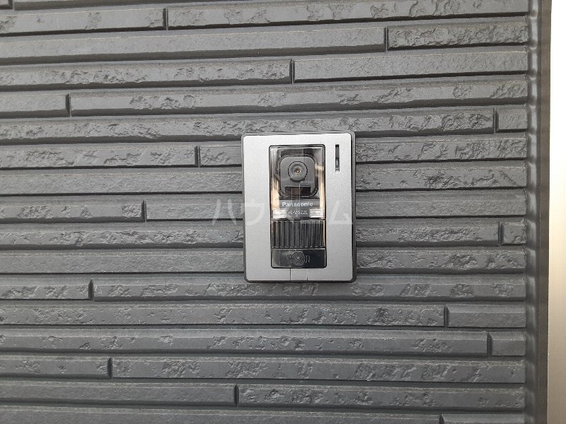 27/30 エントランス