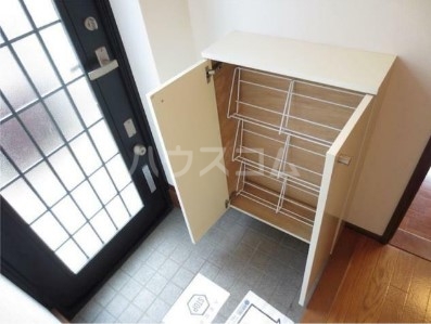 21/30 エントランス