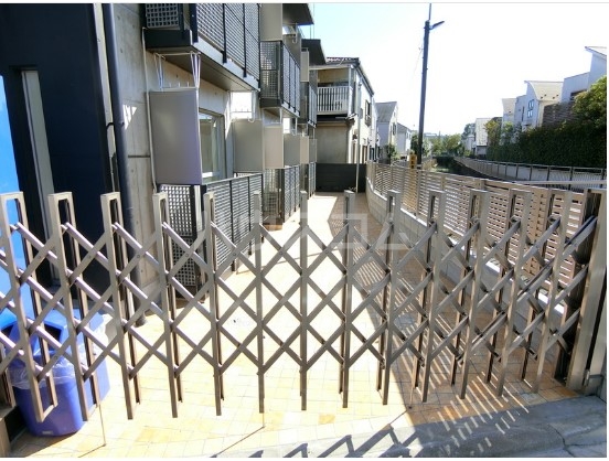 20/24 エントランス