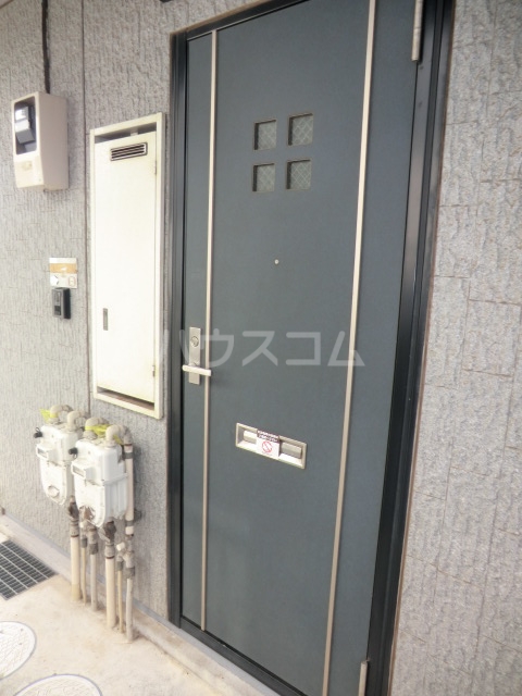 13/30 玄関