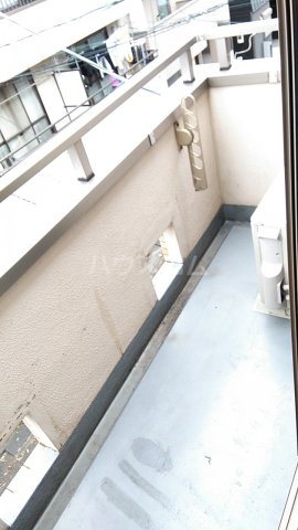 14/27 バルコニー