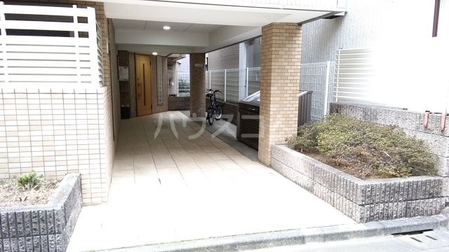 2/8 エントランス