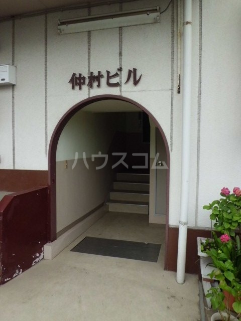 22/30 エントランス
