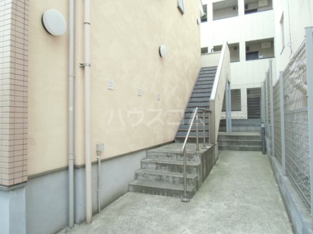 17/22 エントランス