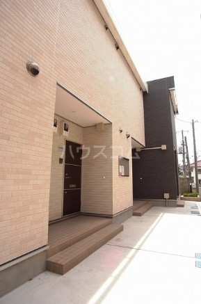 13/22 エントランス