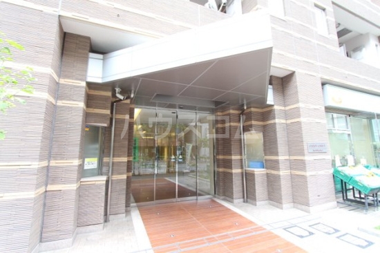 19/29 エントランス