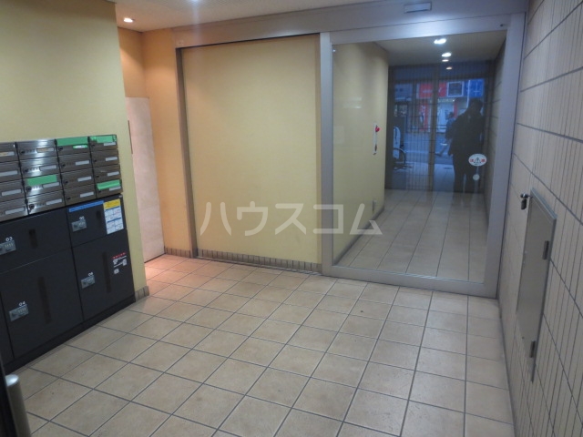 17/18 エントランス