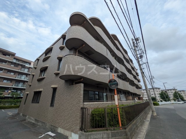 2/4 外観