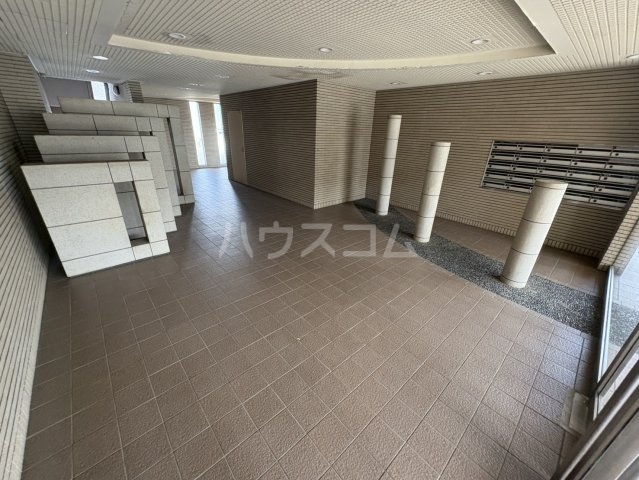 29/30 エントランス