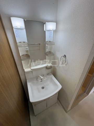 18/30 洗面