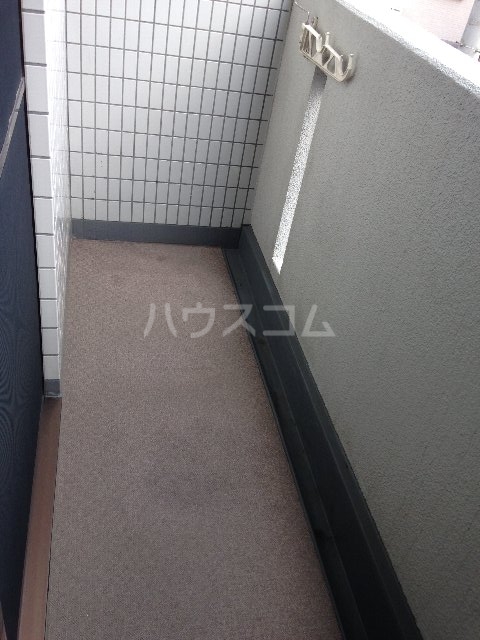 17/27 バルコニー