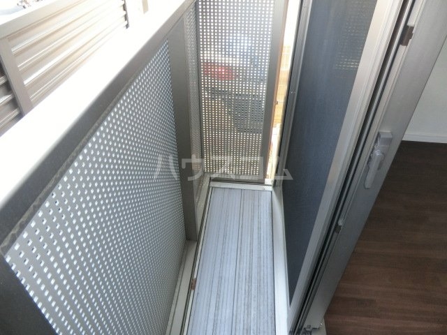 18/25 バルコニー