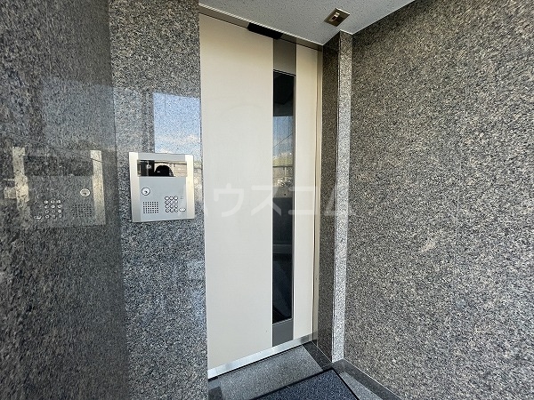 3/7 エントランス