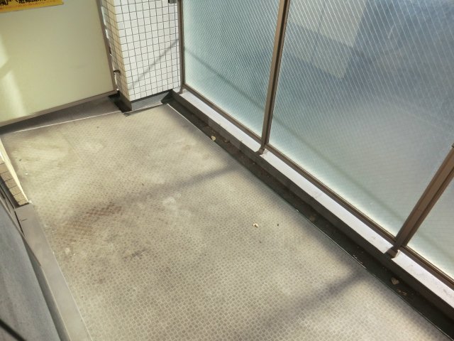 16/27 バルコニー