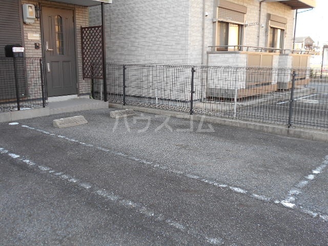 16/23 駐車場