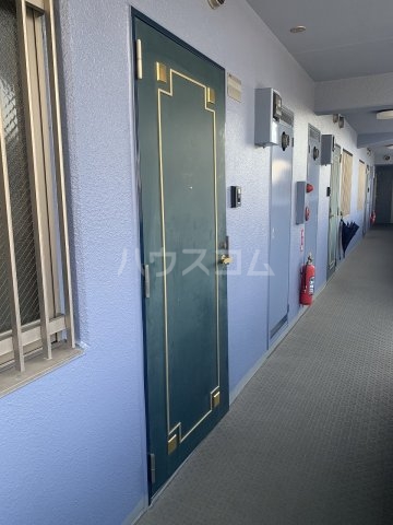 3/4 エントランス