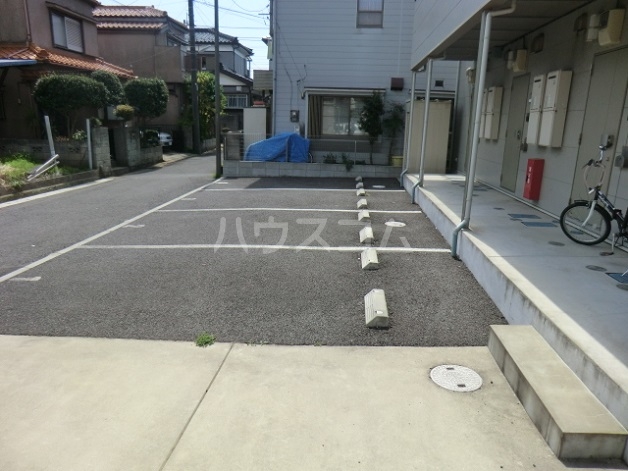 20/30 駐車場