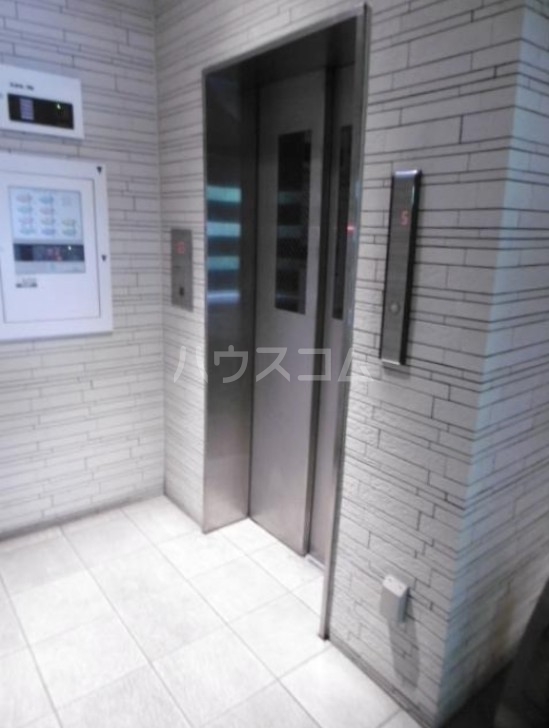 16/24 エントランス