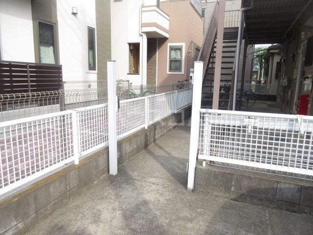 20/21 エントランス