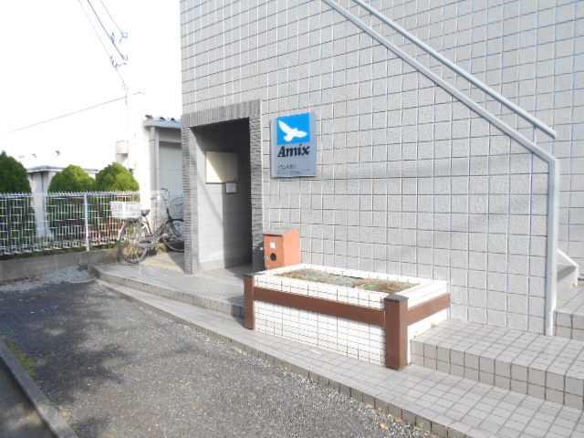 22/28 エントランス