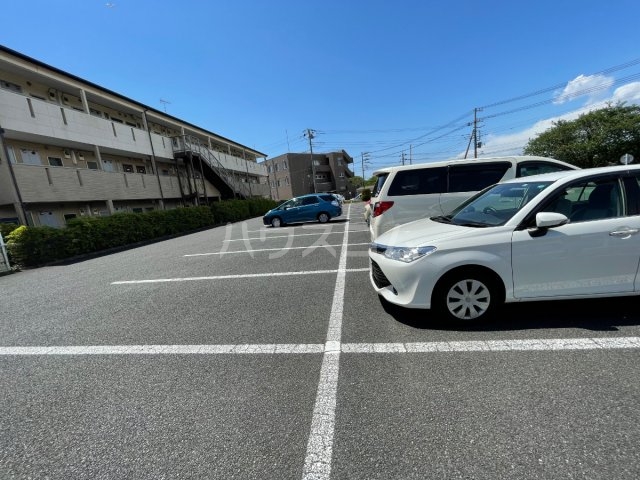 22/30 駐車場