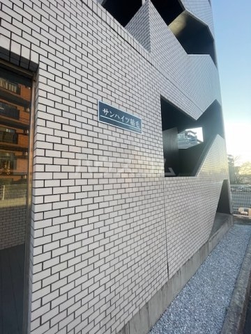 24/30 エントランス