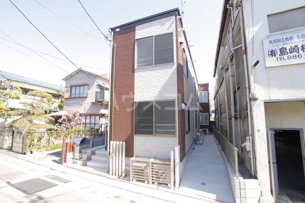 14/20 エントランス