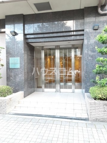 15/19 エントランス