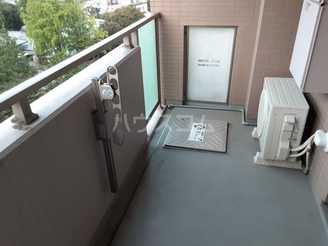 13/22 バルコニー