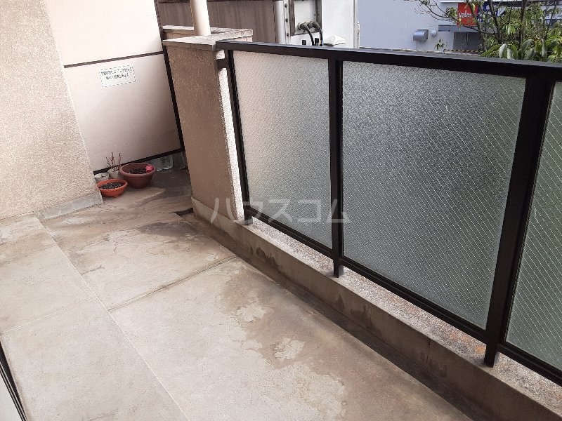 19/30 バルコニー