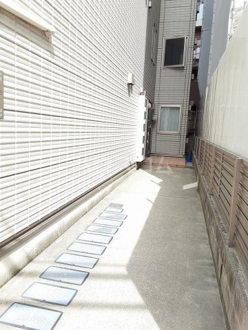 19/21 エントランス