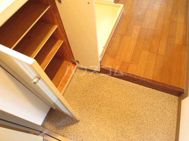 17/24 エントランス