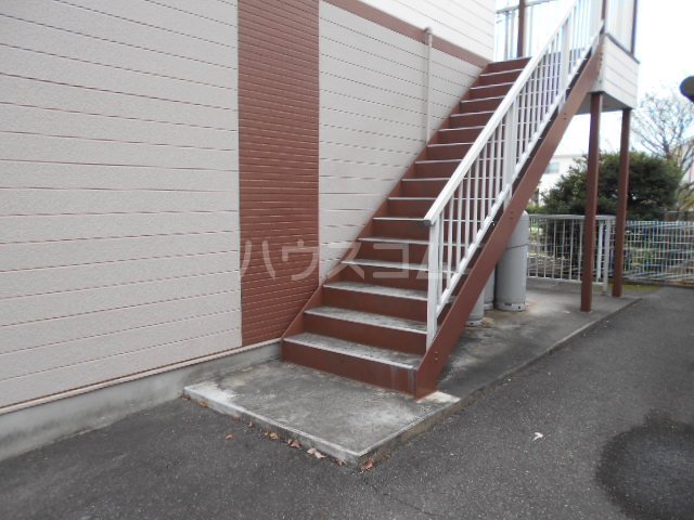 20/30 エントランス