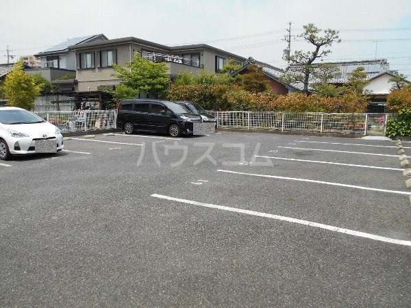 19/27 駐車場