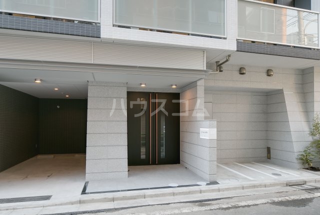 15/19 エントランス