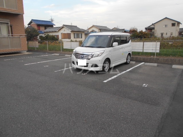 19/26 駐車場