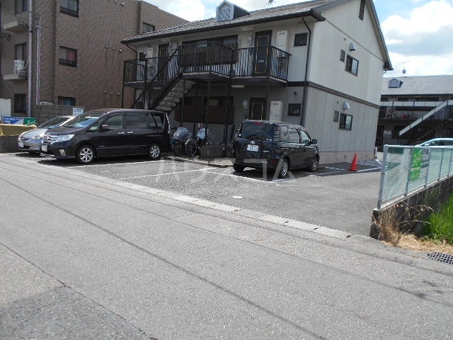 20/30 駐車場